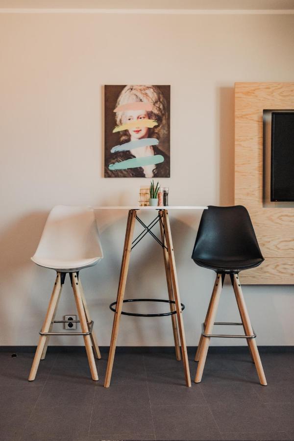 Apartamento Beautiful New Studio, 400M From The Square Plzeň Exterior foto