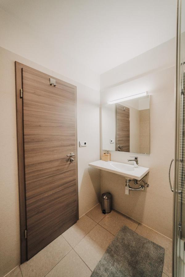 Apartamento Beautiful New Studio, 400M From The Square Plzeň Exterior foto